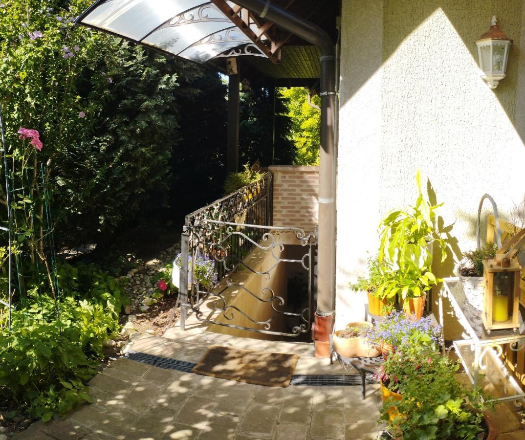 B&B Family Basement Apartment, Breakfast, Free Parking, 5Km From Tulln Chorherrn Экстерьер фото