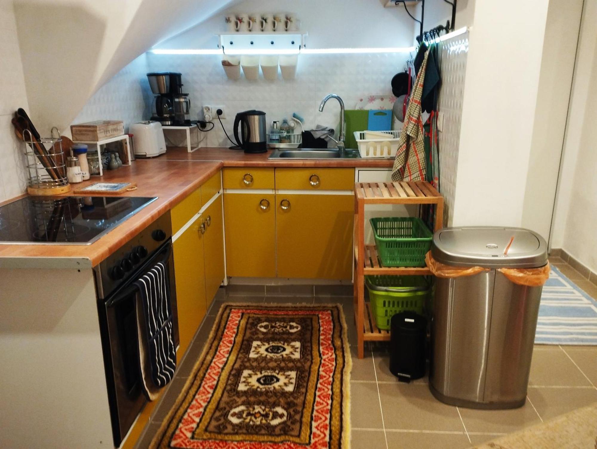 B&B Family Basement Apartment, Breakfast, Free Parking, 5Km From Tulln Chorherrn Экстерьер фото