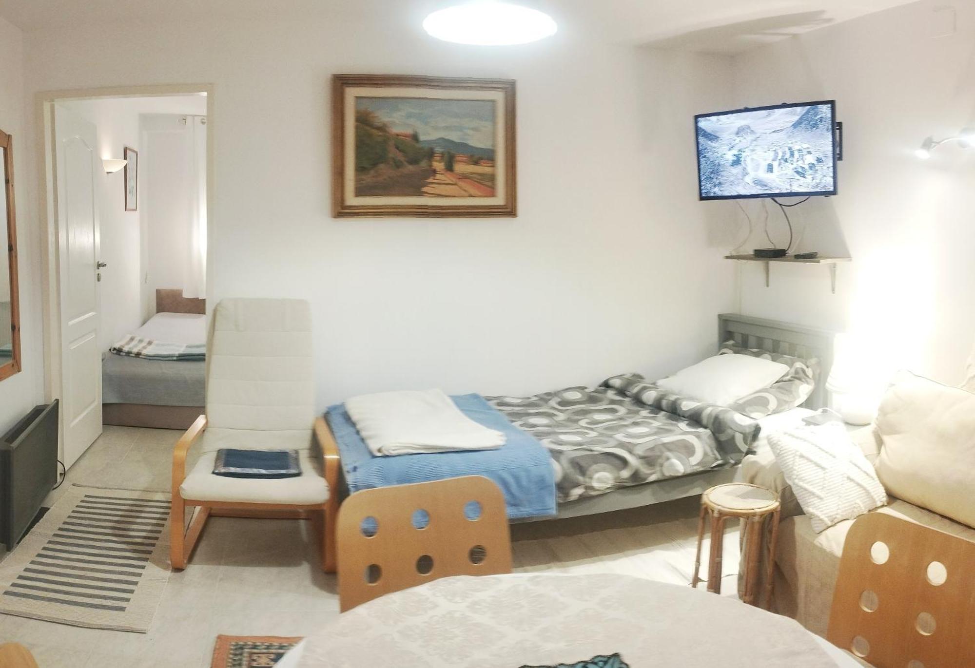 B&B Family Basement Apartment, Breakfast, Free Parking, 5Km From Tulln Chorherrn Экстерьер фото