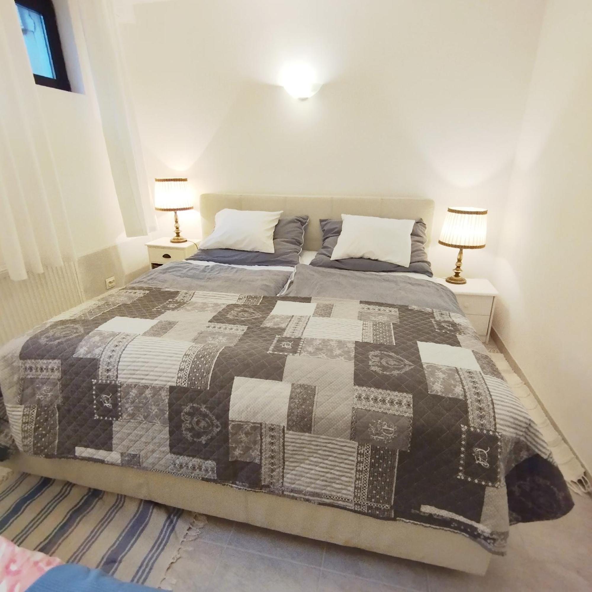 B&B Family Basement Apartment, Breakfast, Free Parking, 5Km From Tulln Chorherrn Экстерьер фото